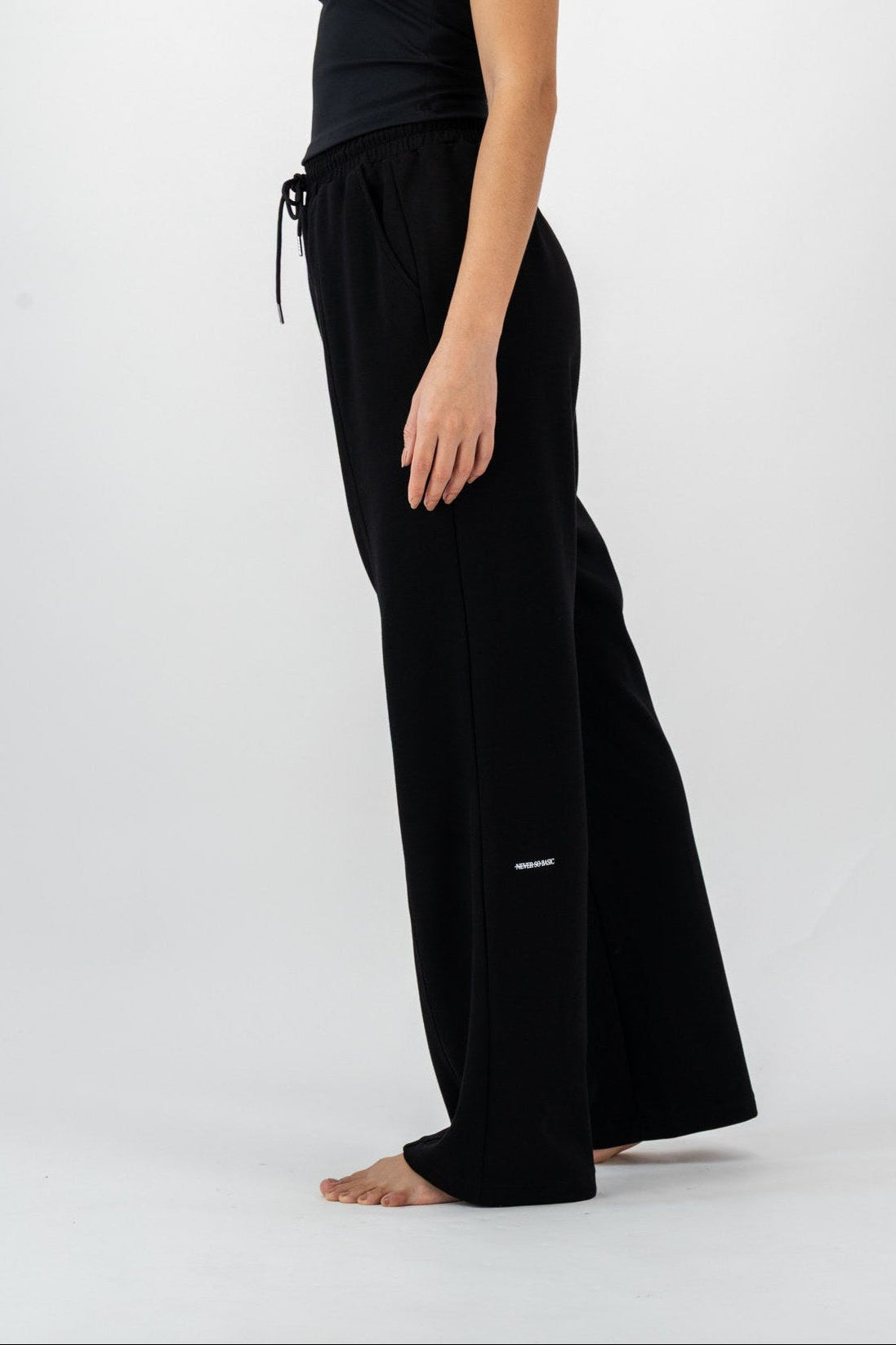 Edge Wide-Leg Joggers